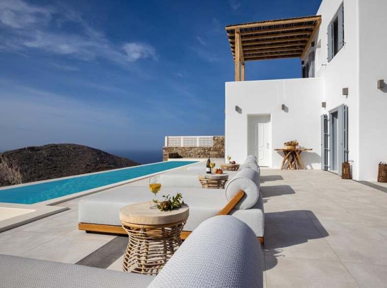 Mirage Villa in Syros